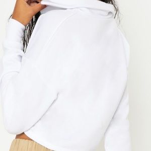 Lemon collar polo long sleeve crop top.